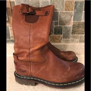 Dr. Martens vintage woman’s zip up boot